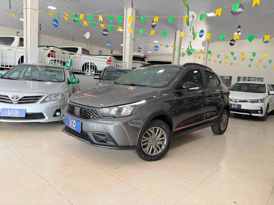 FIAT ARGO 1.3 FIREFLY FLEX TREKKING MANUAL FIAT ARGO 1.3 FIREFLY FLEX TREKKING MANUAL